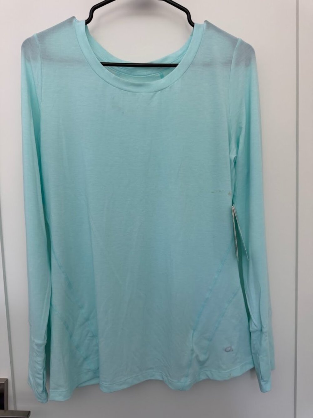 Lot of 2 GapFit Breathe Athletic Long Sleeve Shirts Light Blue & Heather Charcoa